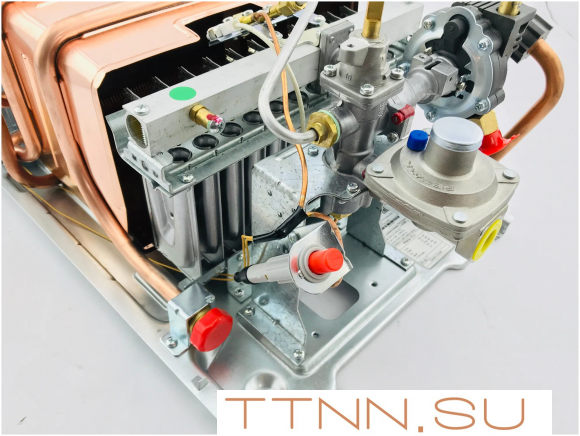 Газовая колонка Innovita Primo 11C NG (композитный гидроблок) Газовая колонка Innovita Primo 11C NG (композитный гидроблок)